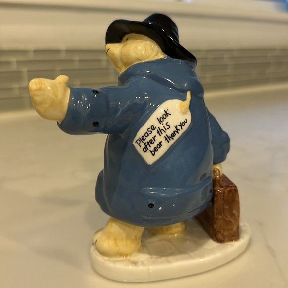Paddington Bear Hitchhikes Figurine Coalport Bone China 1976 - Picture 2 of 3